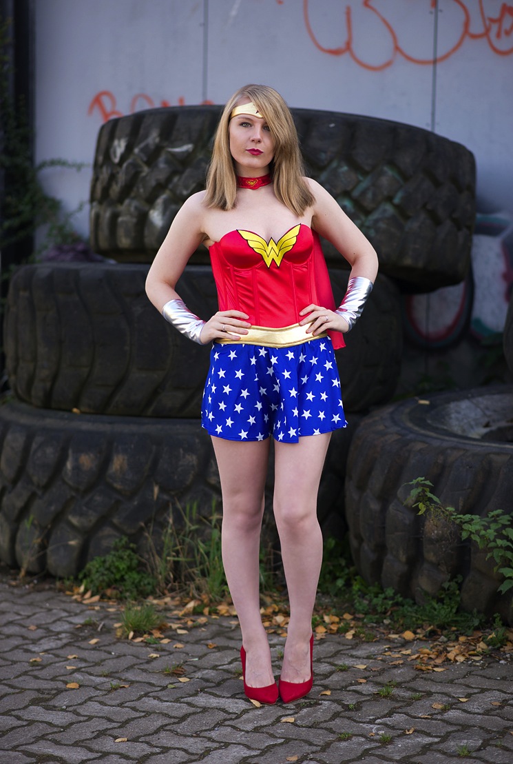 Sexy Wonder Woman Costumes 100