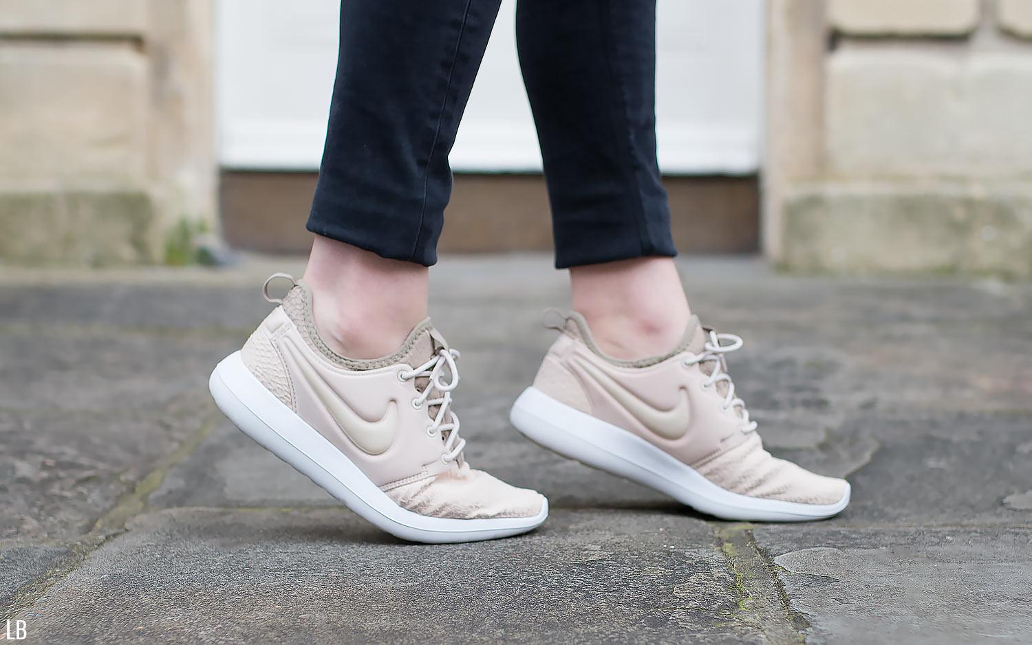 Majestuoso Generosidad Correspondiente My Nike Roshe Two SE Trainers in Oatmeal Review - Raindrops of Sapphire