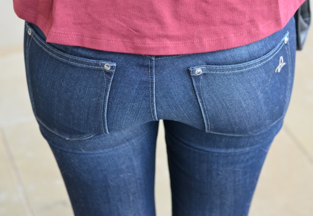 dl1961-jeans-back-pockets