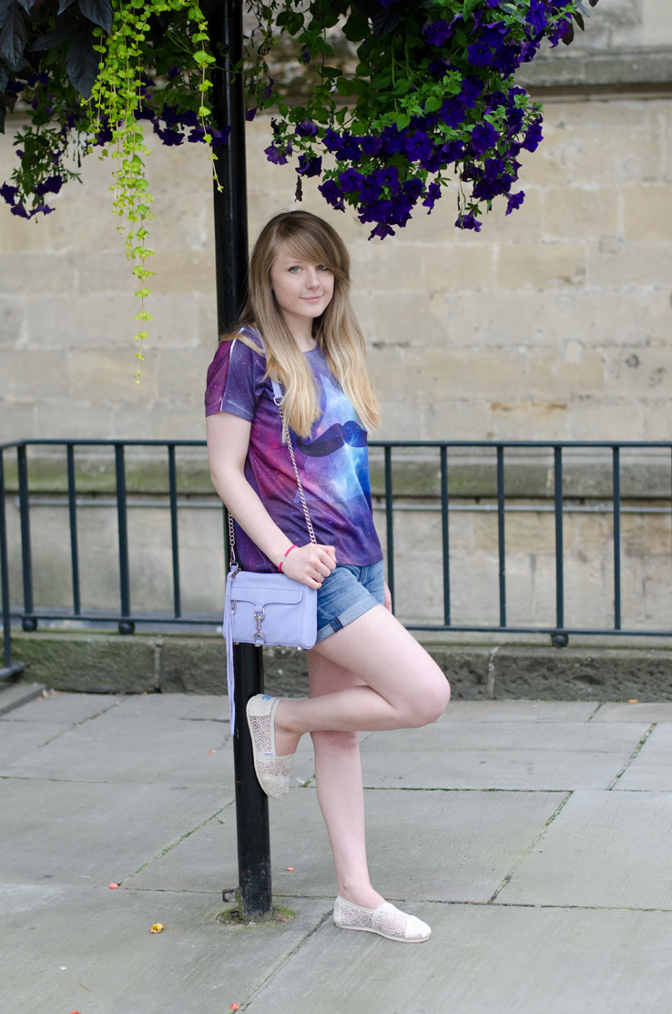 lorna-burford-purple-outfit