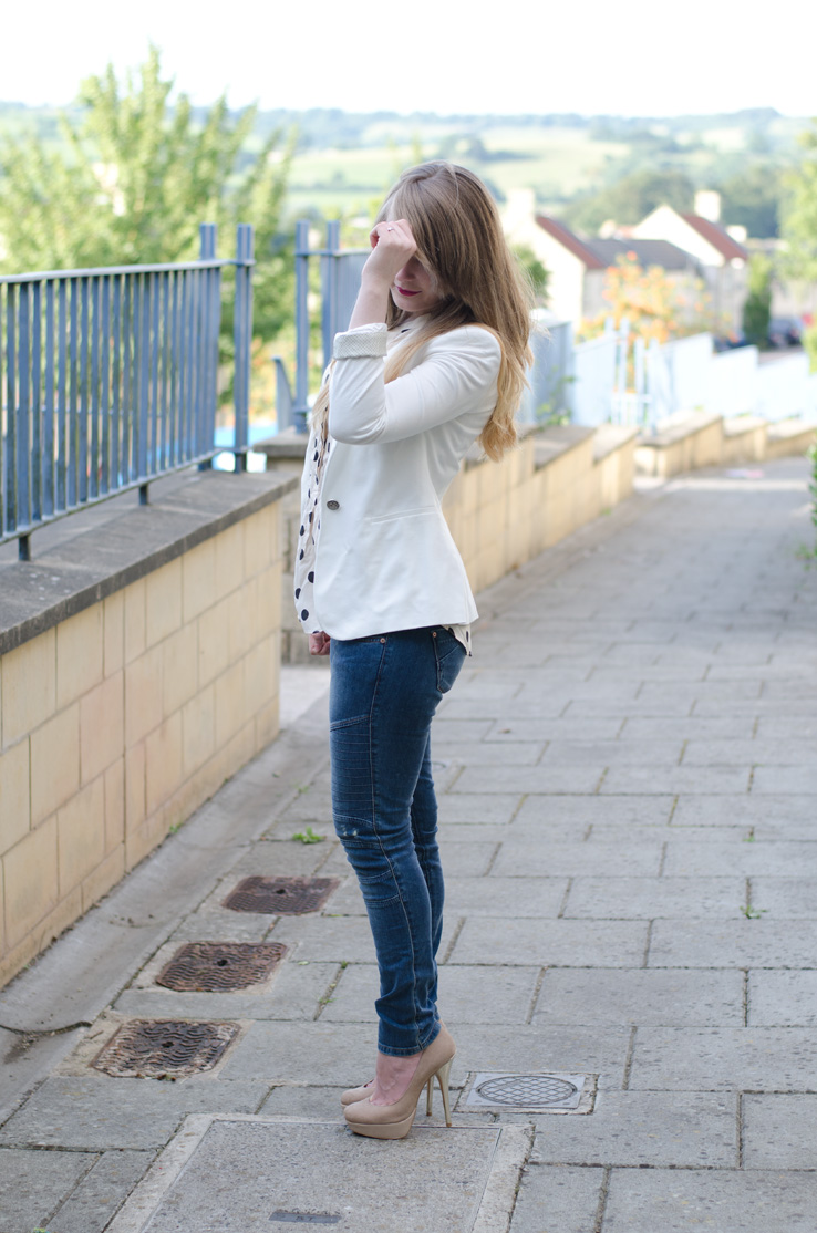 lorna-burford-white-blazer-jeans
