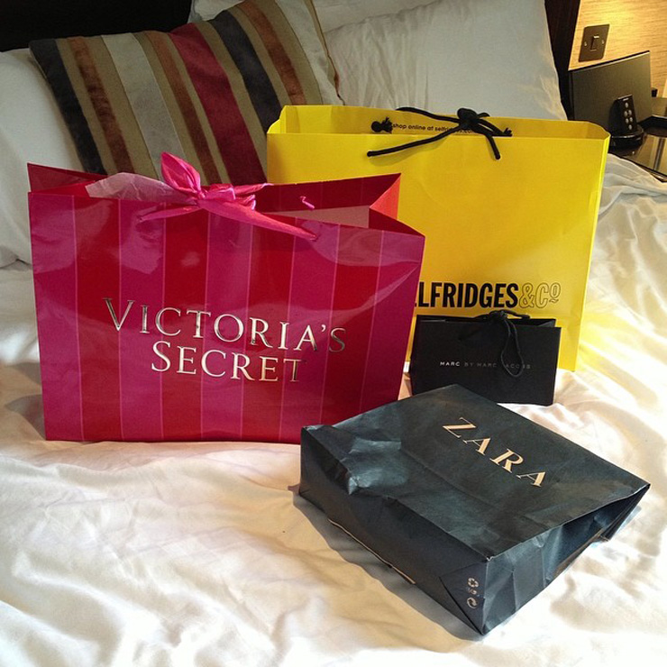 london-shopping-bags