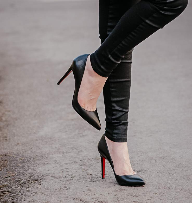 Europa Rug tæppe How To Walk In Christian Louboutin Shoes | Raindrops of Sapphire