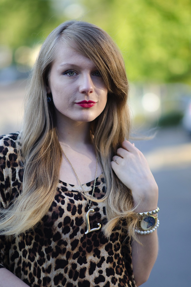 lorna-burford-uk-fashion-blogger-blonde-hair