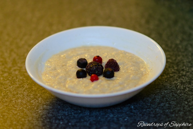 porridge-soya-milk-raw-honey-fruit