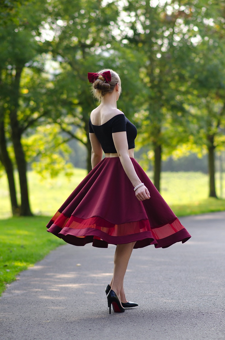 spinning-girl-full-red-skirt