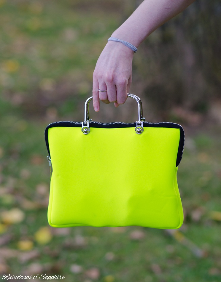 leghila-neon-yellow-bag