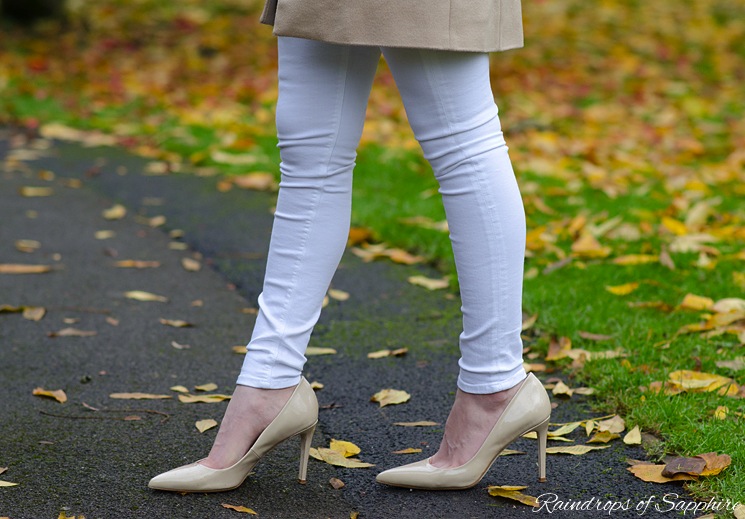white-skinny-jeans-nude-heels