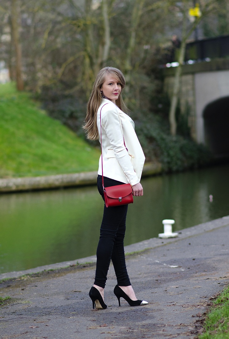 lorna-burford-model-blogger