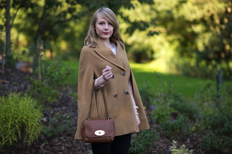 how-to-wear-cape-autumn-fall