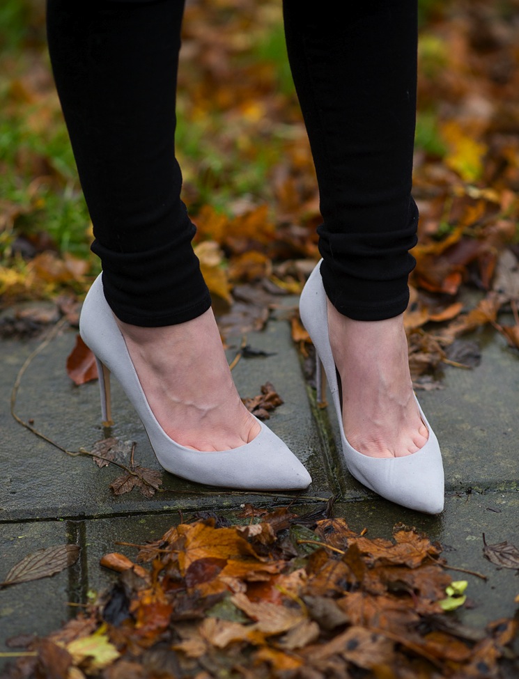 raye-grey-heels