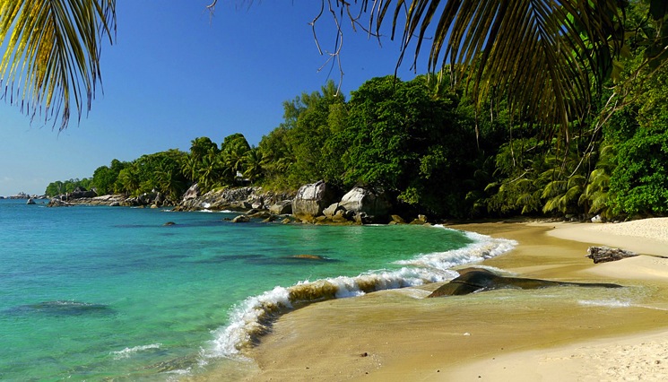 beautiful-secluded-sandy-beach-mahe-island-seychelles-1600x919