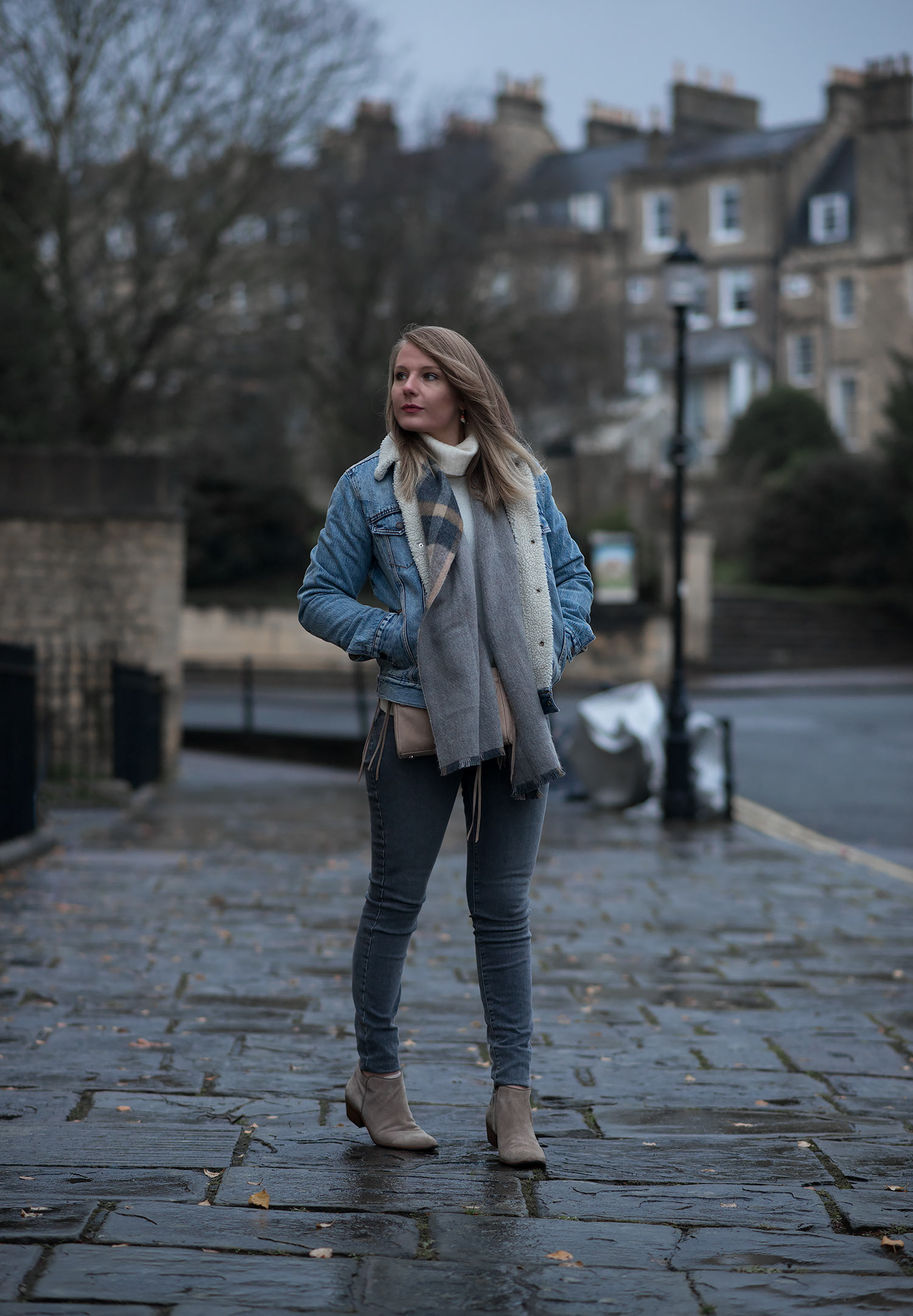 Sherpa Double Denim Jacket Outfit 